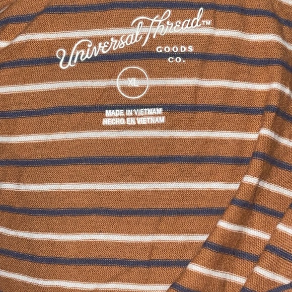 Universal Thread Striped Tee - Picture 2 of 3